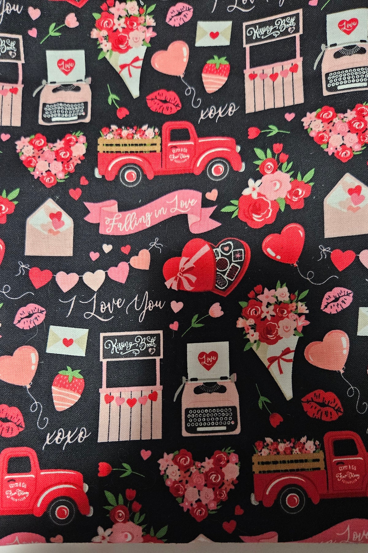 'Falling in Love' Book Sleeve, Book protector, book sleeves, Gift for book lovers, bookish, Valentines
