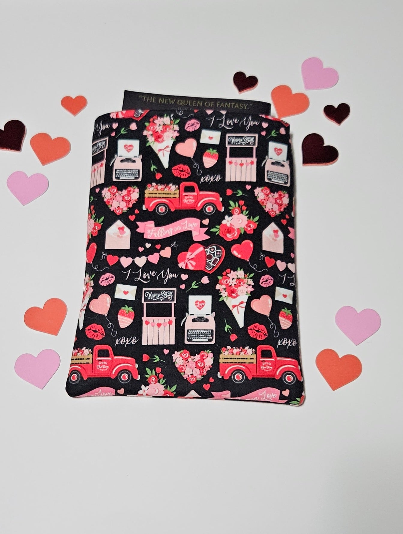 'Falling in Love' Book Sleeve, Book protector, book sleeves, Gift for book lovers, bookish
