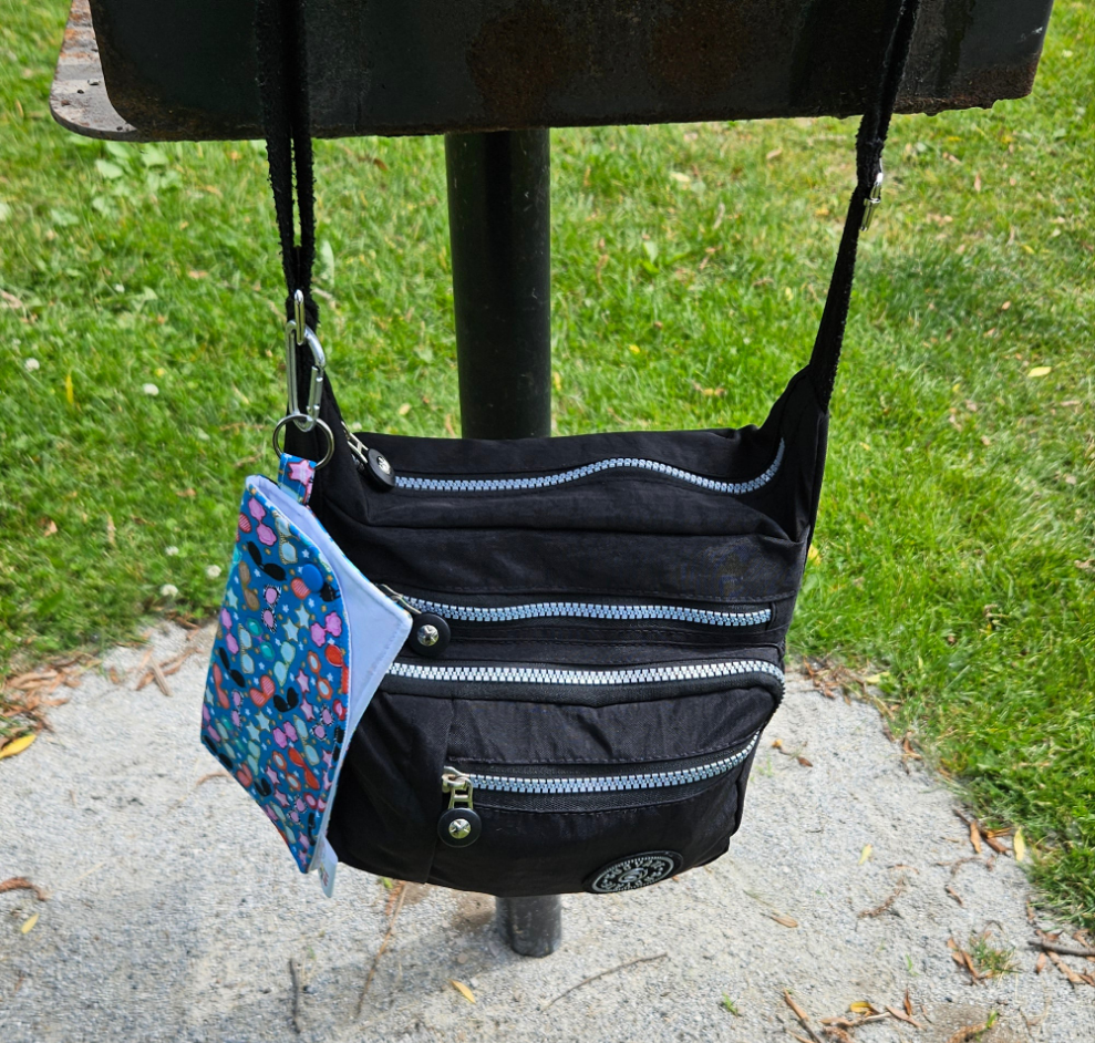 "Loads of Sunglasses" Sunglasses and Eyeglasses Fabric Cases with keychain loop