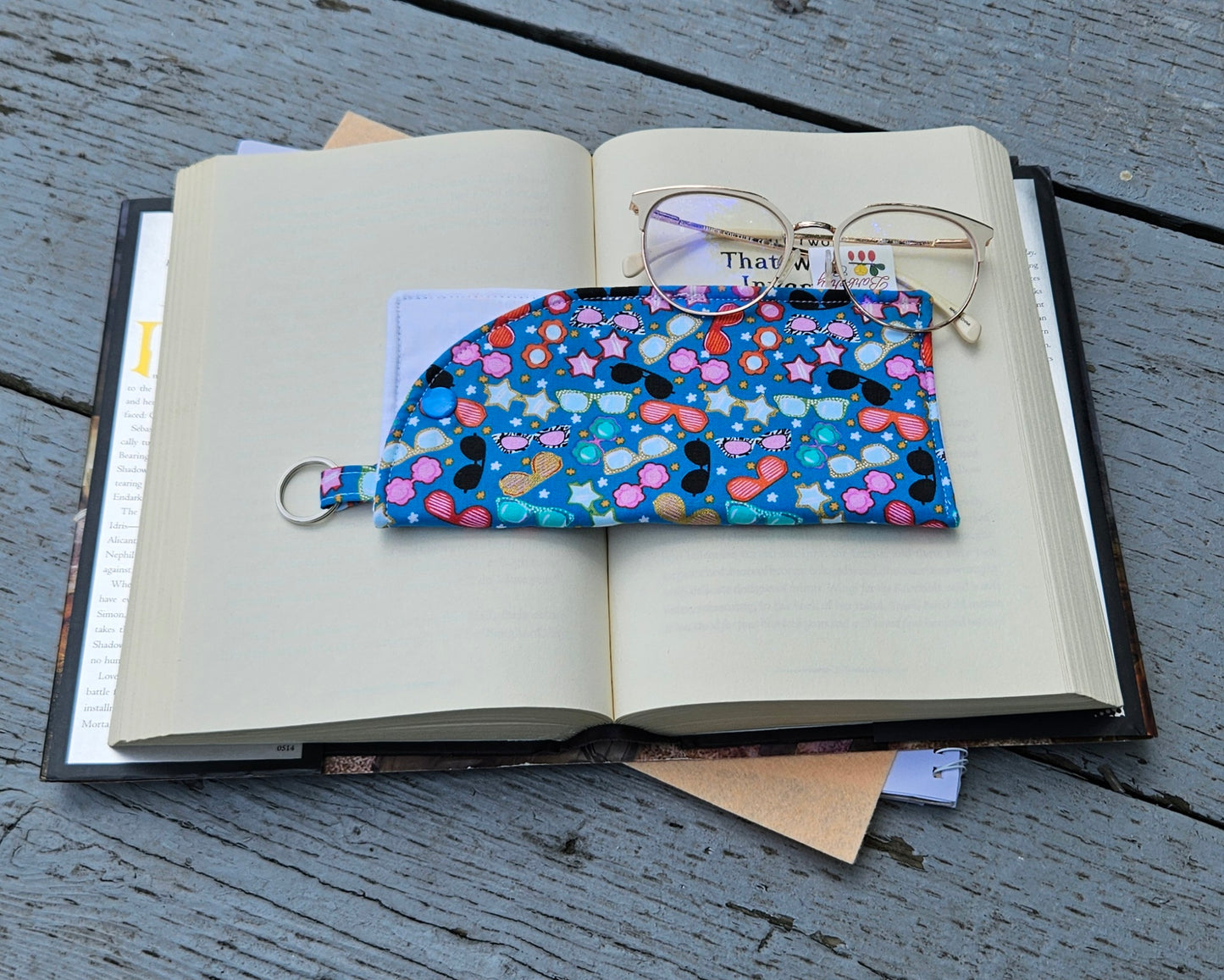 "Loads of Sunglasses" Sunglasses and Eyeglasses Fabric Cases with keychain loop