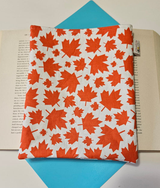 Canadian Maple Leaf Book sleeve for book lovers