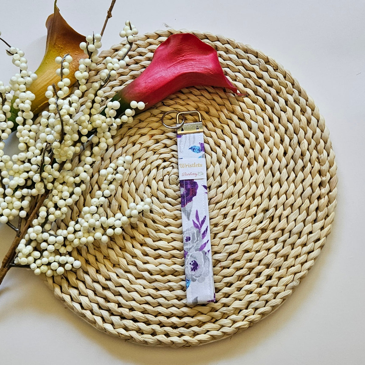 Purple and White Flourals Wrsitlet Keychain