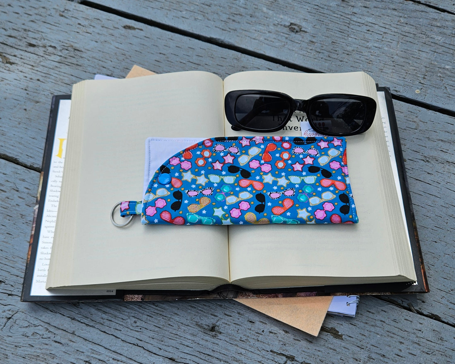 "Loads of Sunglasses" Sunglasses and Eyeglasses Fabric Cases with keychain loop