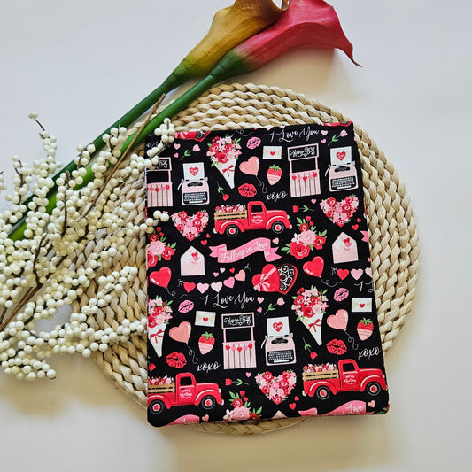 'Falling in Love' Book Sleeve, Book protector, book sleeves, Gift for book lovers, bookish, Valentines