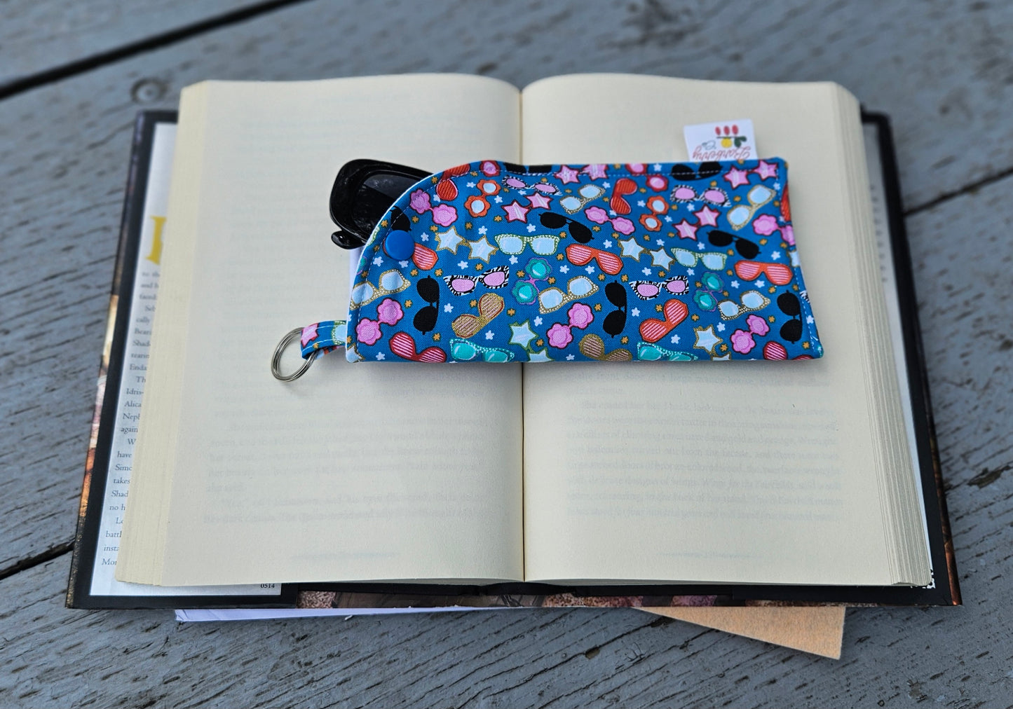 "Loads of Sunglasses" Sunglasses and Eyeglasses Fabric Cases with keychain loop